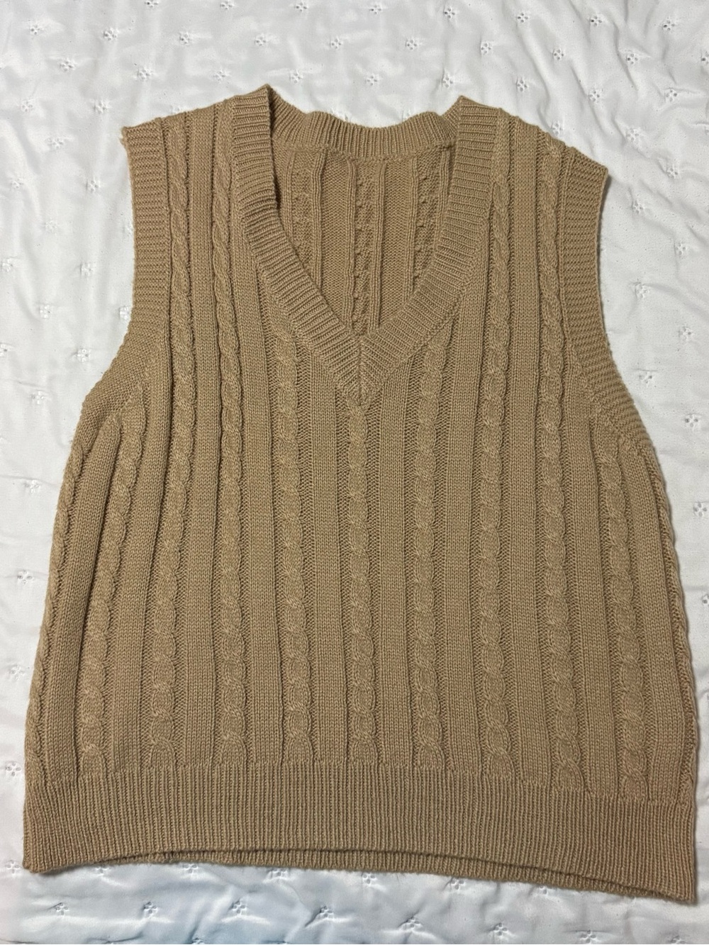 SHEIN Cable Knit V-Neck Sweater Vest - Beige